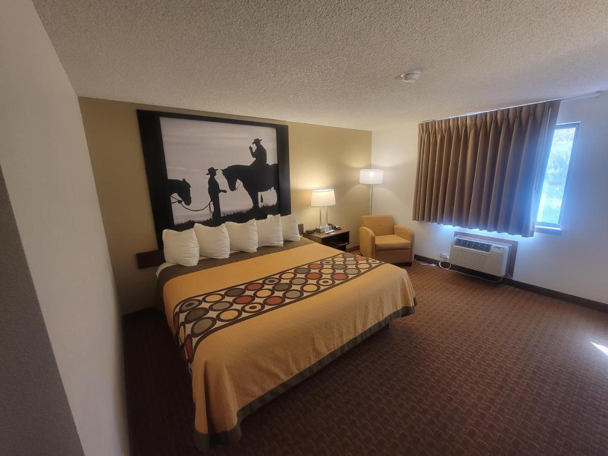 Super 8 By Wyndham Cody Hotell Eksteriør bilde